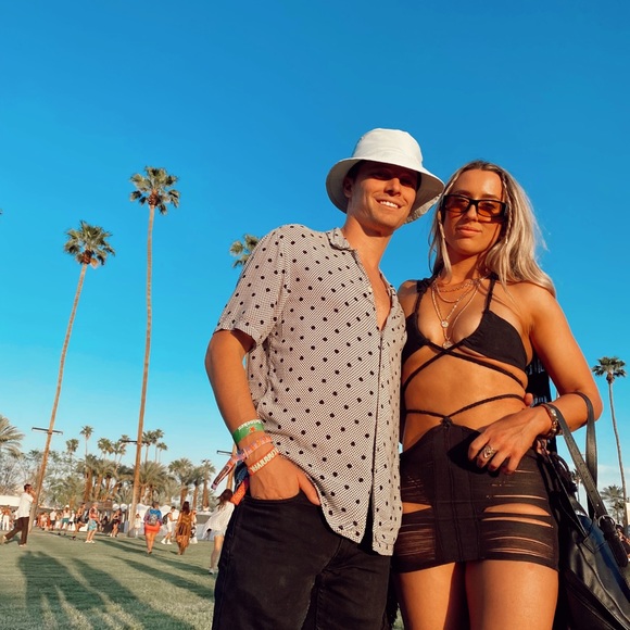 Thrifts Threads - Picture 3 of 3